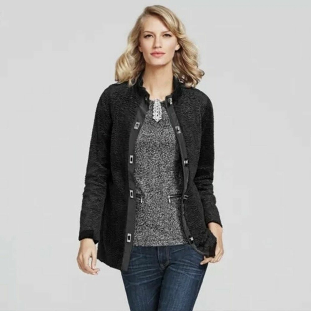 Like New CAbi - 907 Vintage Estate Turn Key Coat